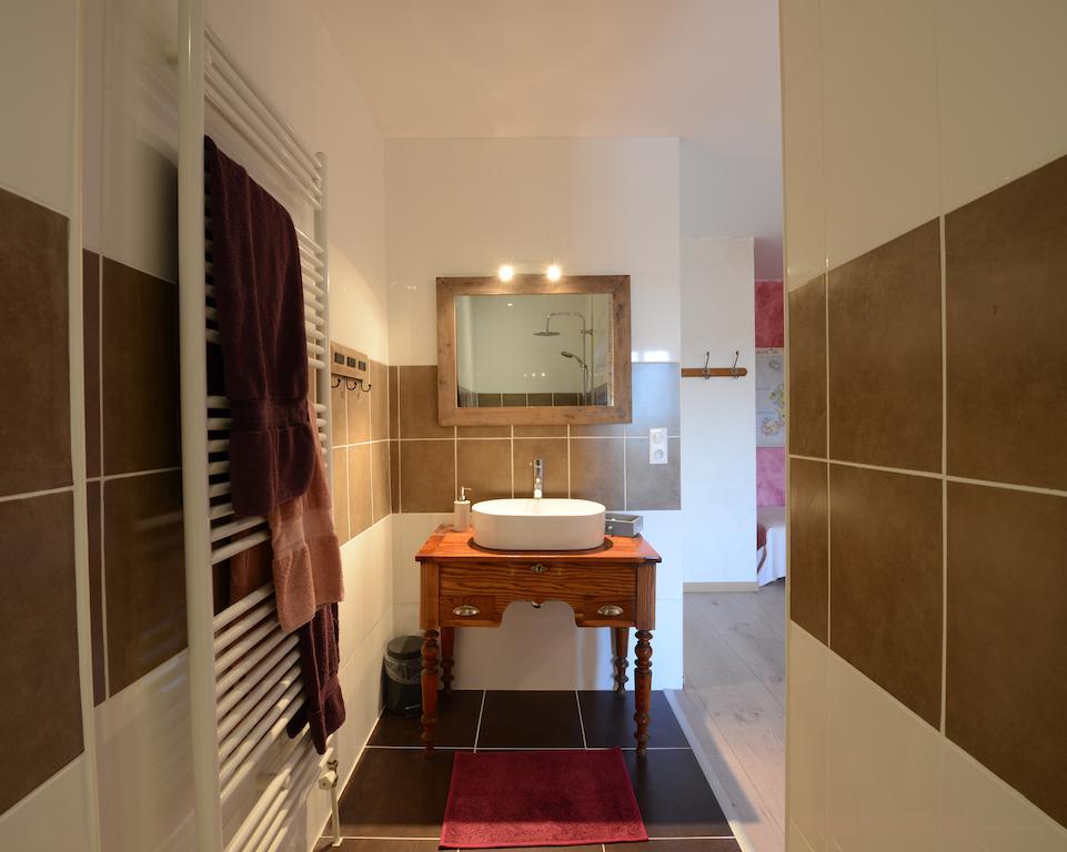 La Maison Rouge Ladoix - Proche Beaune Phòng bức ảnh